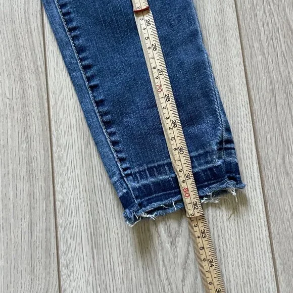 Mossimo Mid-Rise Jegging Crop Jeans Size 6/28 Distressed Denim Power Stretch Fra - Picture 3 of 8